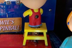 Family-Guy-Stool-2